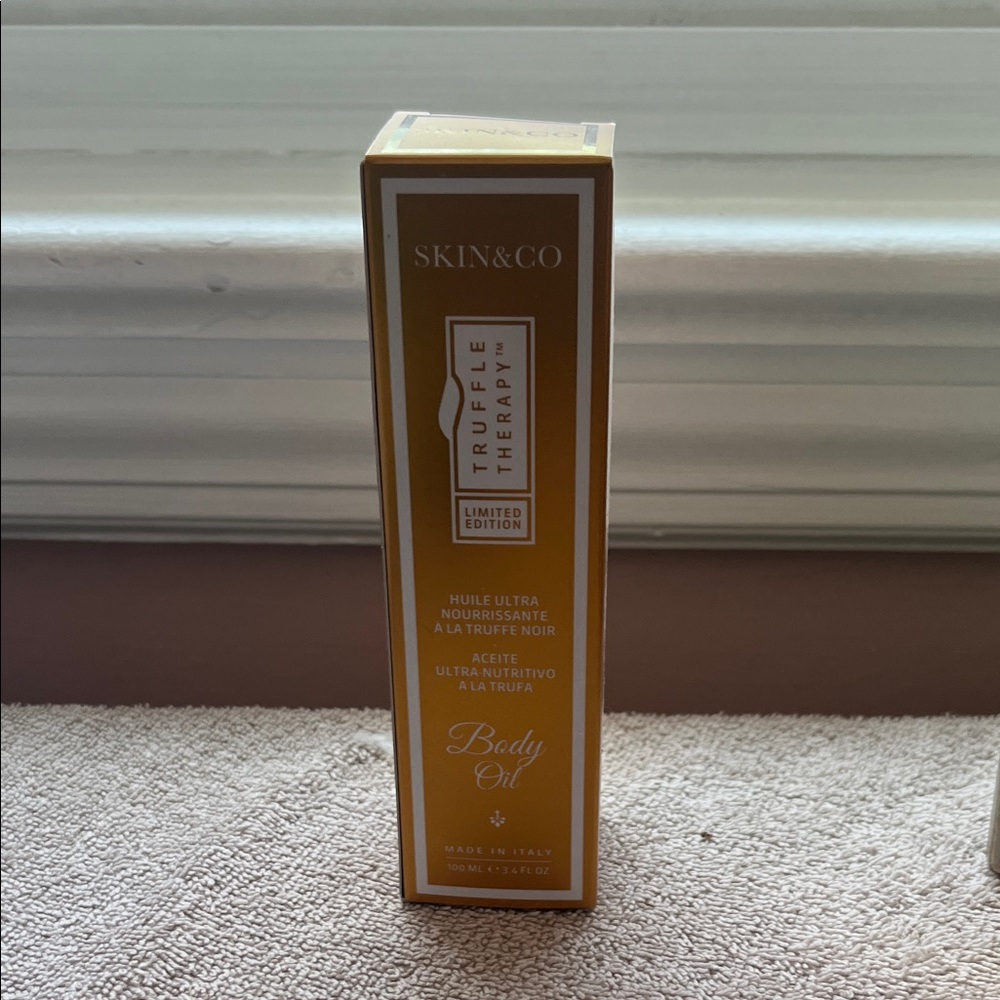 SKIN&CO Truffle Therapy Body Oil - Gold